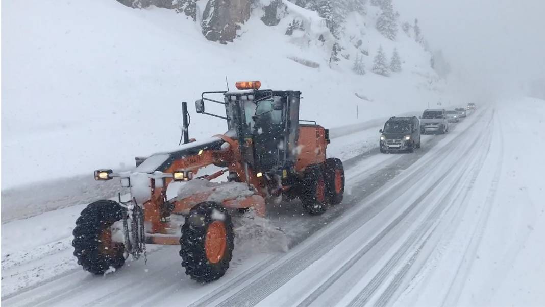 Alacabel'de kar kalınlığı 30 santimetreye ulaştı! 8